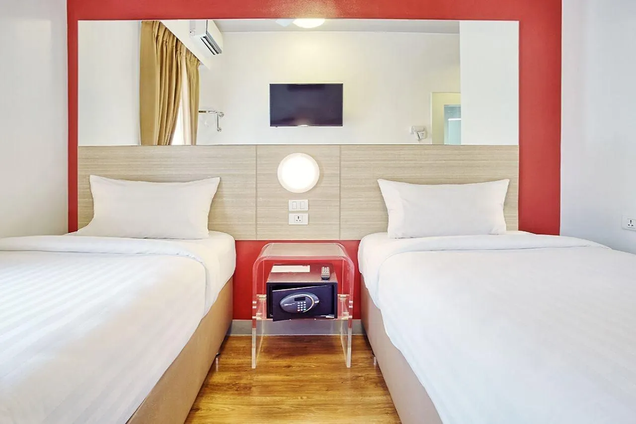 Red Planet Ortigas Hotel Mandaluyong 3*,  Philippines