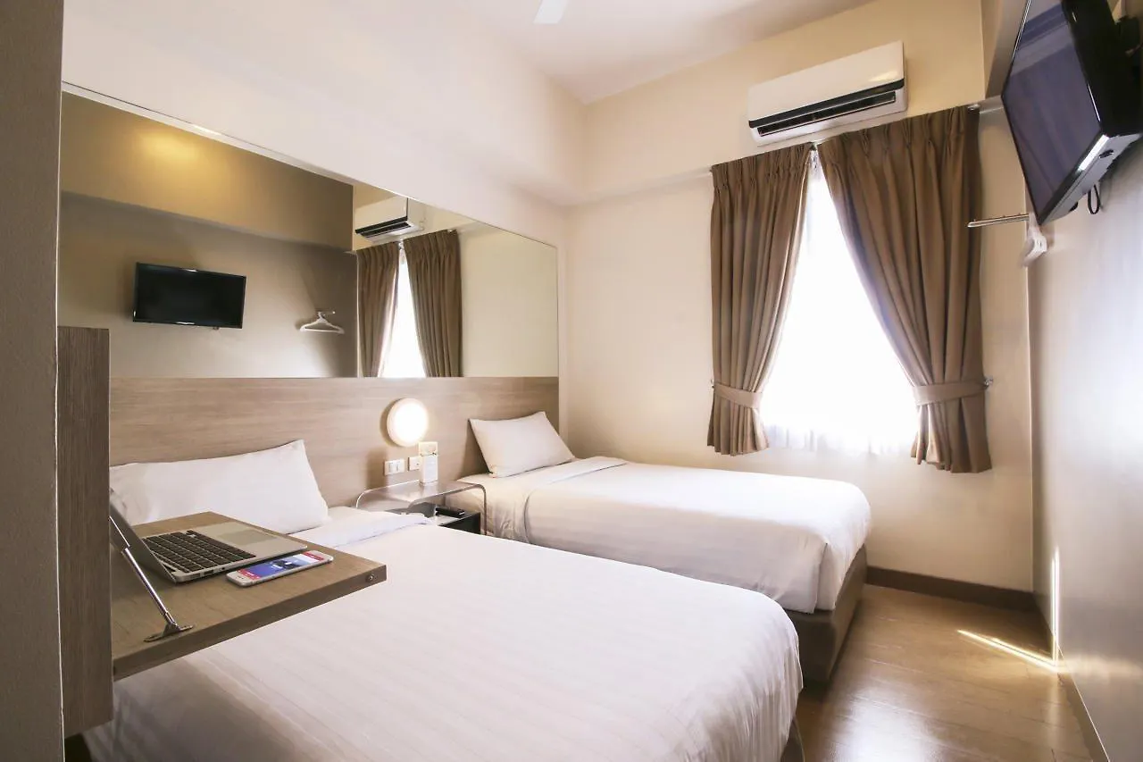 Red Planet Ortigas Hotel Mandaluyong