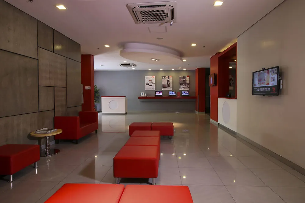 Red Planet Ortigas Hotel Mandaluyong